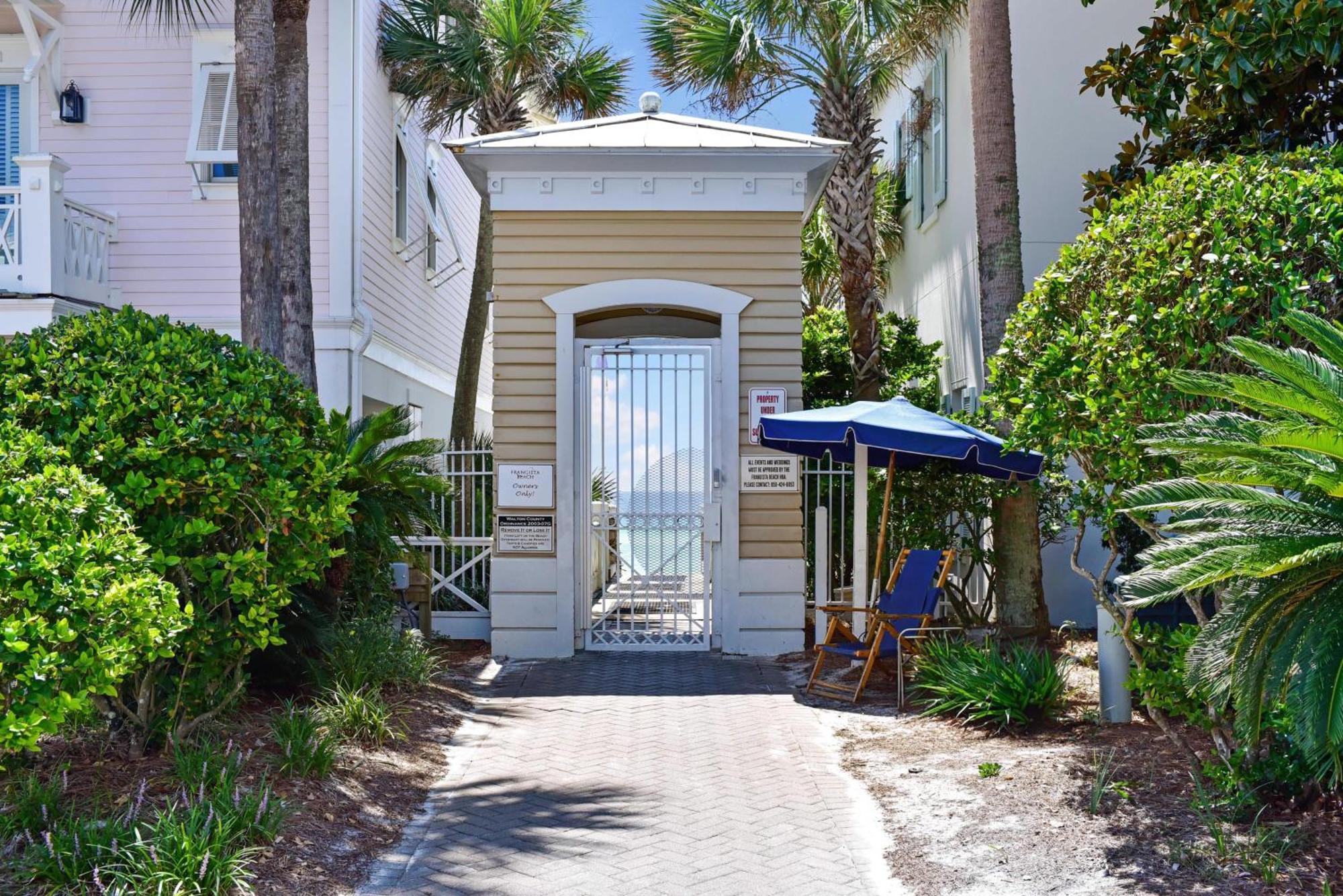 Vast Cay Castle With Private Beach And Game Room Destin Kültér fotó